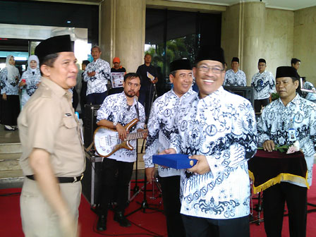 Pencarian PGRI Kota Ambon - Persatuan Guru Republik Indonesia Cabang Kota Ambon